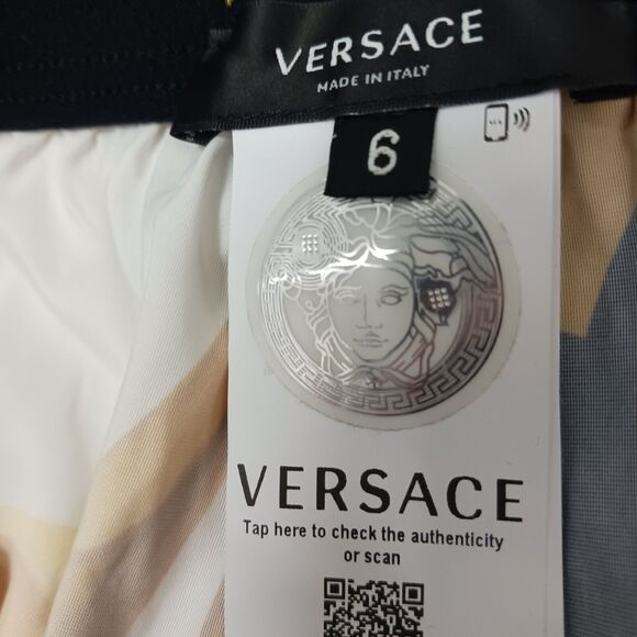 Versace Barocco Acanthus Print Men's Swim Trunks Size 6 Large BLACK GOLD $900 - Picture 3 of 16